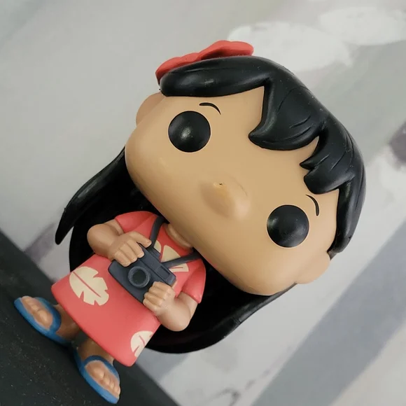 LILO From Disney's Lilo & Stitch Movie Funko Pop! Vinyl Figure #124 - Picture 7 of 15